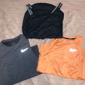 Nike workout tanks bundle